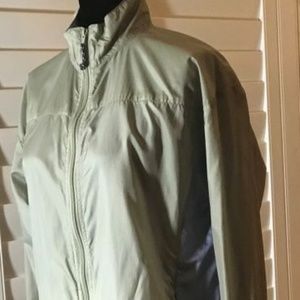Woman's Lightweight Windbreaker